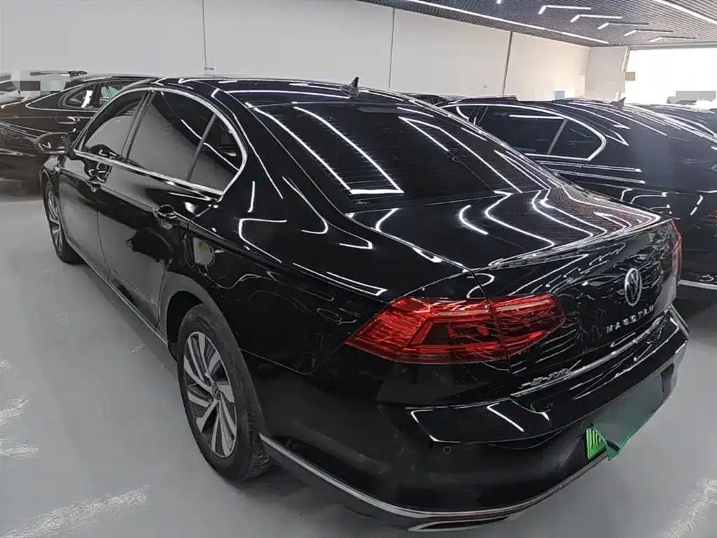 2022 Volkswagen Passat PHEV GTE Luxury Edition — миниатюра 5