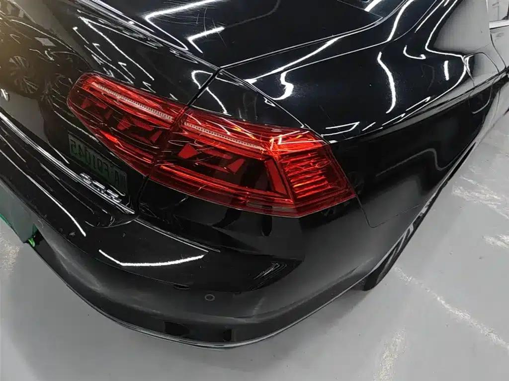 2022 Volkswagen Passat PHEV GTE Luxury Edition — миниатюра 8