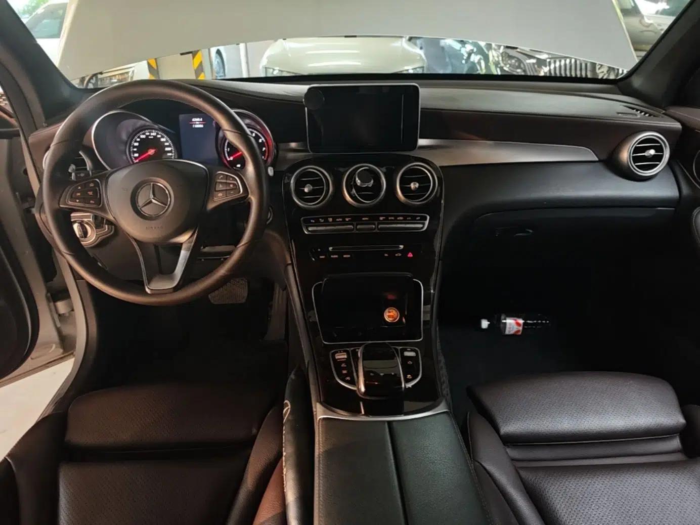 Mercedes-Benz GLC 2018 Facelifted GLC 260 4MATIC Dynamic Edition — миниатюра 12