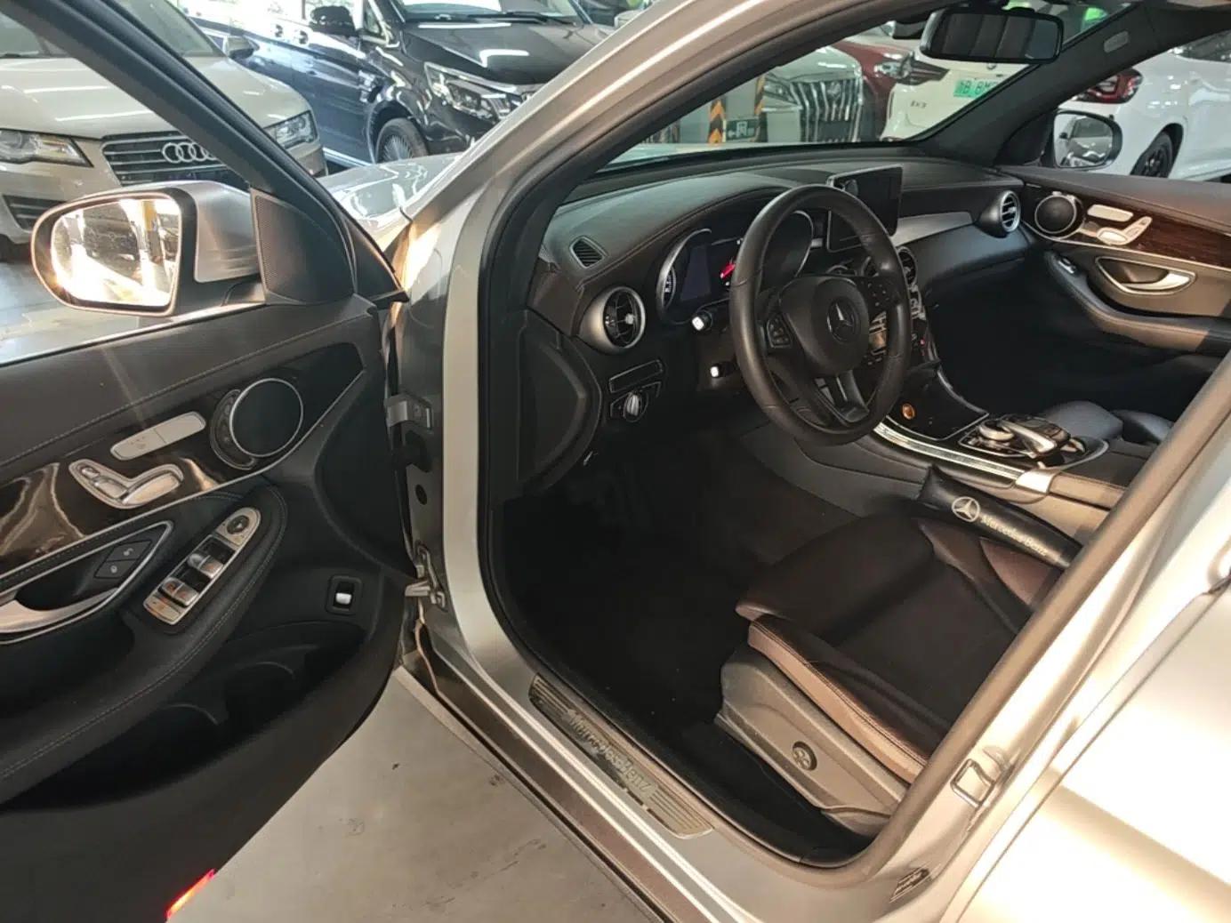 Mercedes-Benz GLC 2018 Facelifted GLC 260 4MATIC Dynamic Edition — миниатюра 18