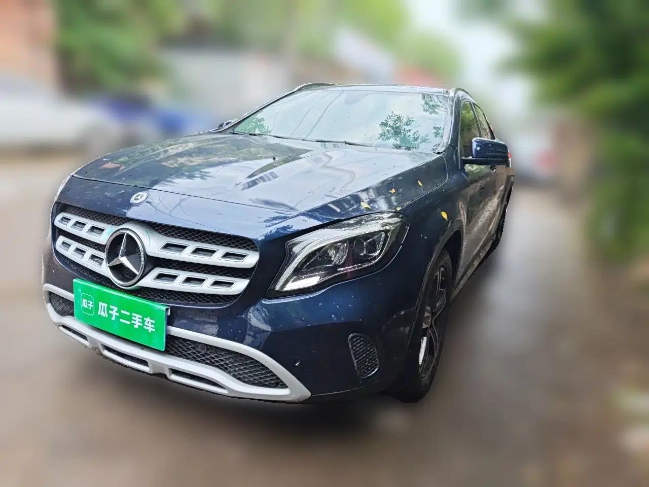 Mercedes-Benz GLA 2018 GLA 200 Fashion Model — миниатюра 1