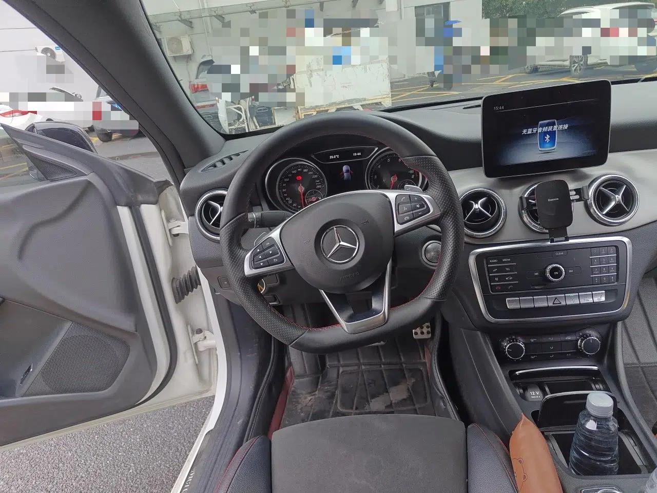 Mercedes-Benz CLA 2018 CLA 220 4MATIC — миниатюра 10