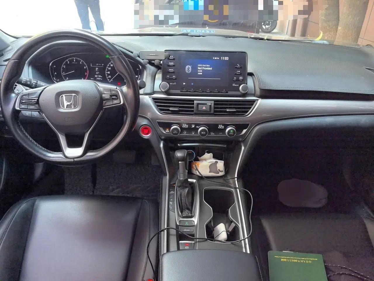 Honda Accord 2018 260TURBO Elite Edition China V — миниатюра 18