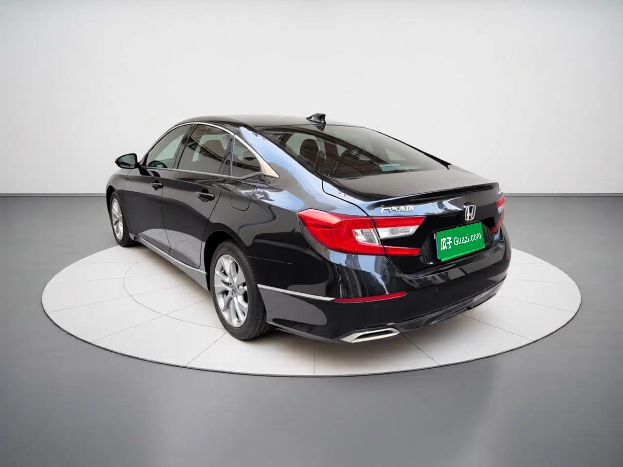 Honda Accord 2018 260TURBO Elite Edition China V — миниатюра 4