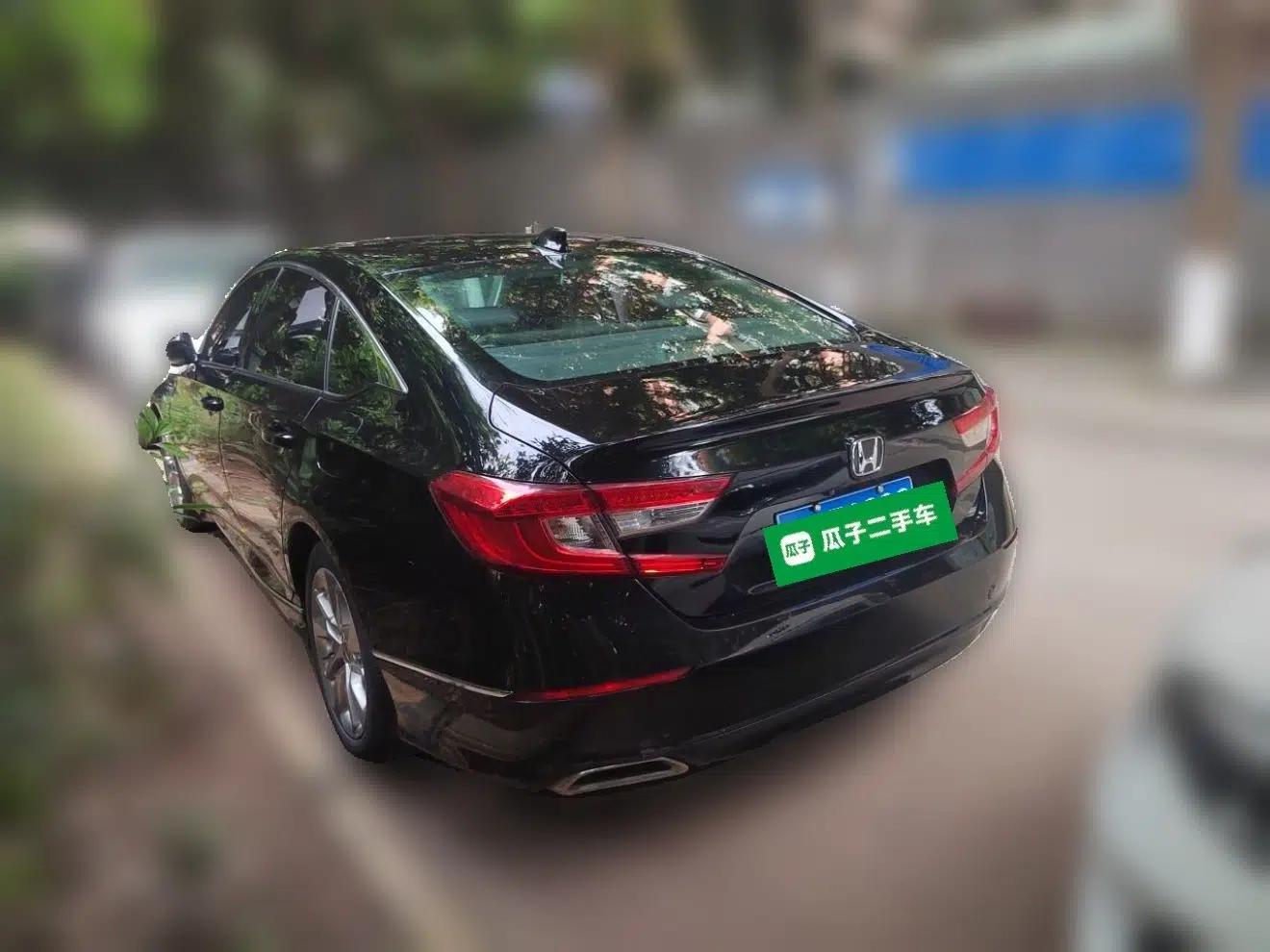 Honda Accord 2018 260TURBO Elite Edition China V — миниатюра 4