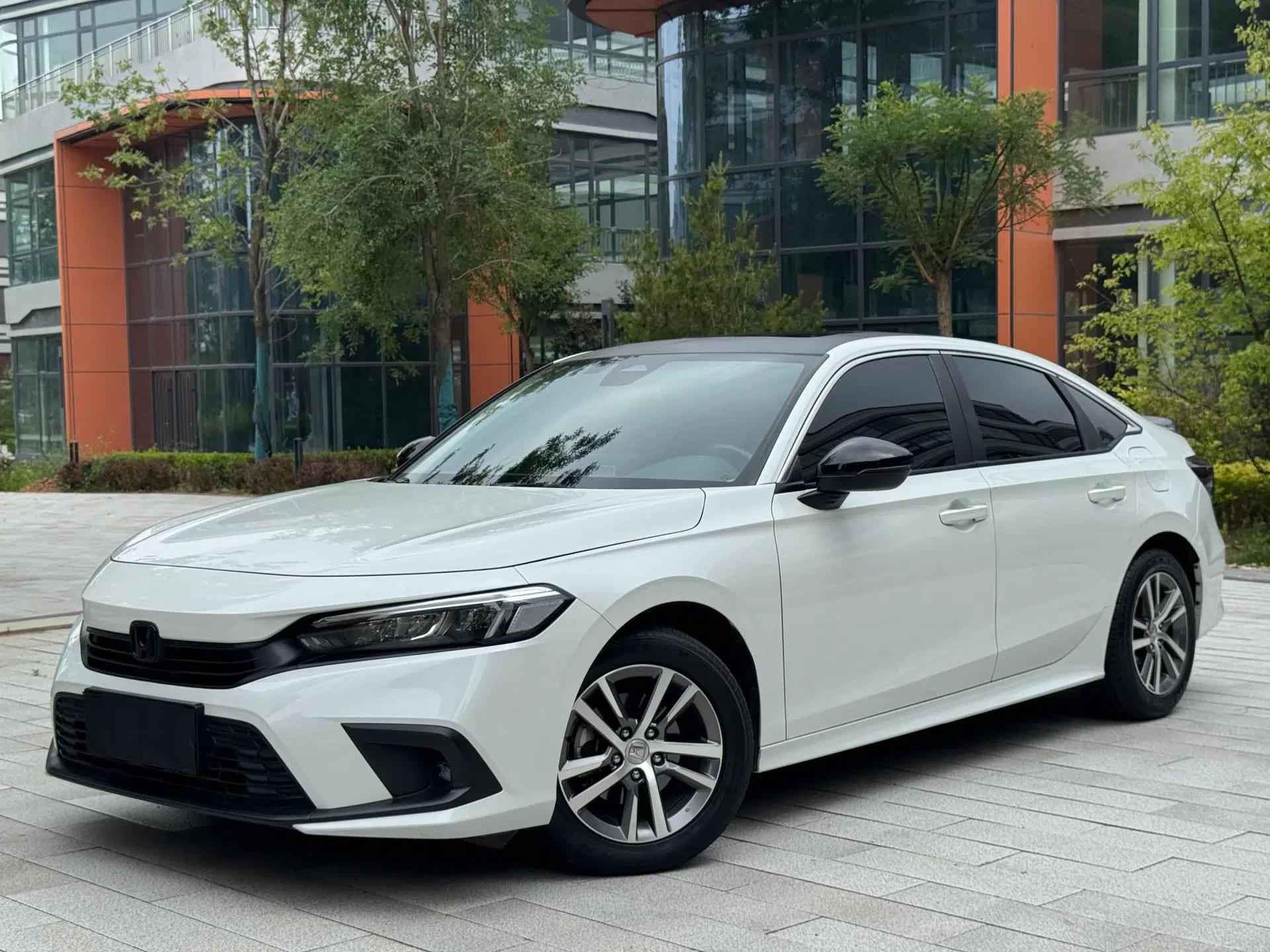 Honda Civic 2022 240TURBO CVT Dynamic Edition — миниатюра 1