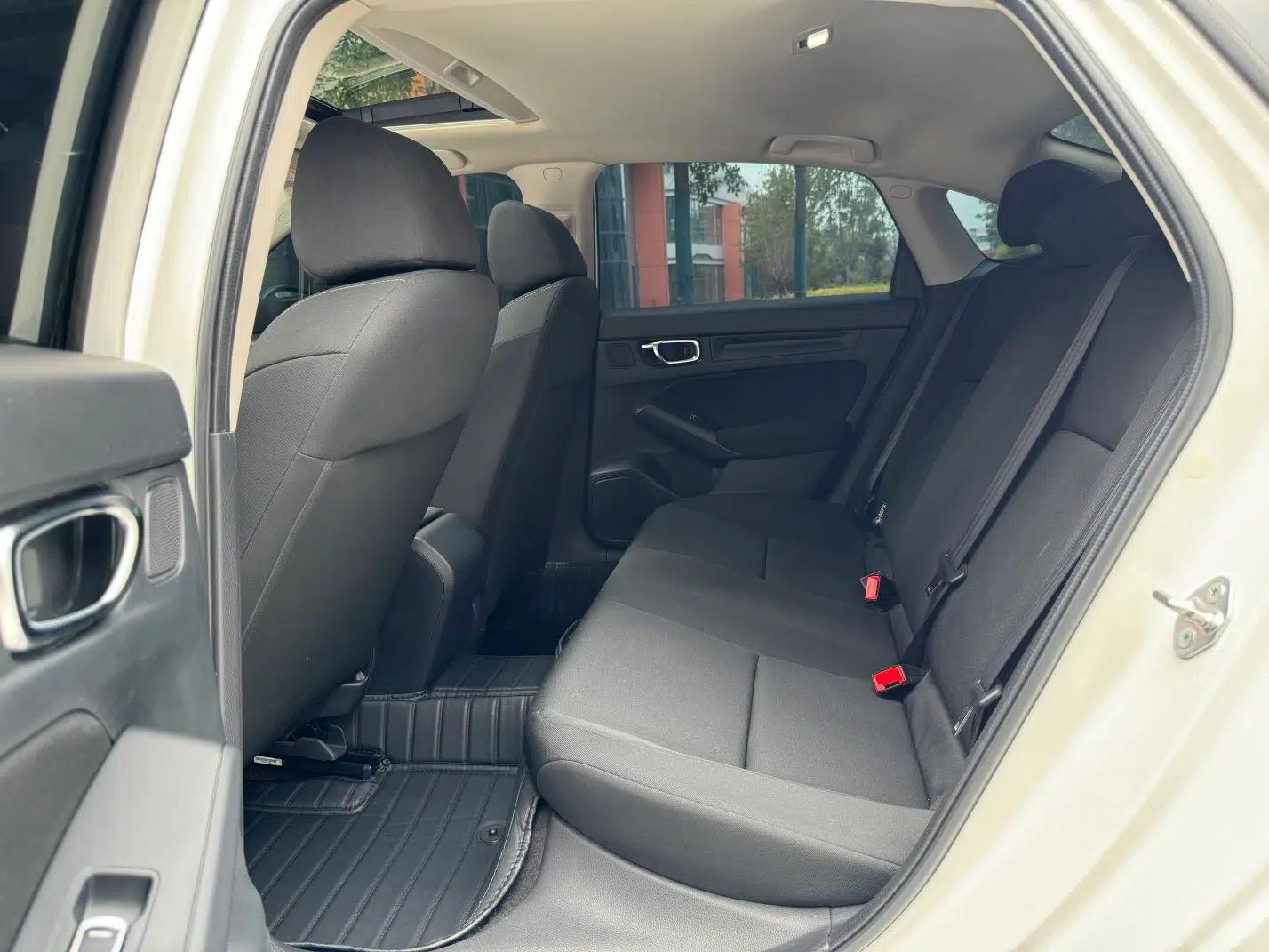 Honda Civic 2022 240TURBO CVT Dynamic Edition — миниатюра 33