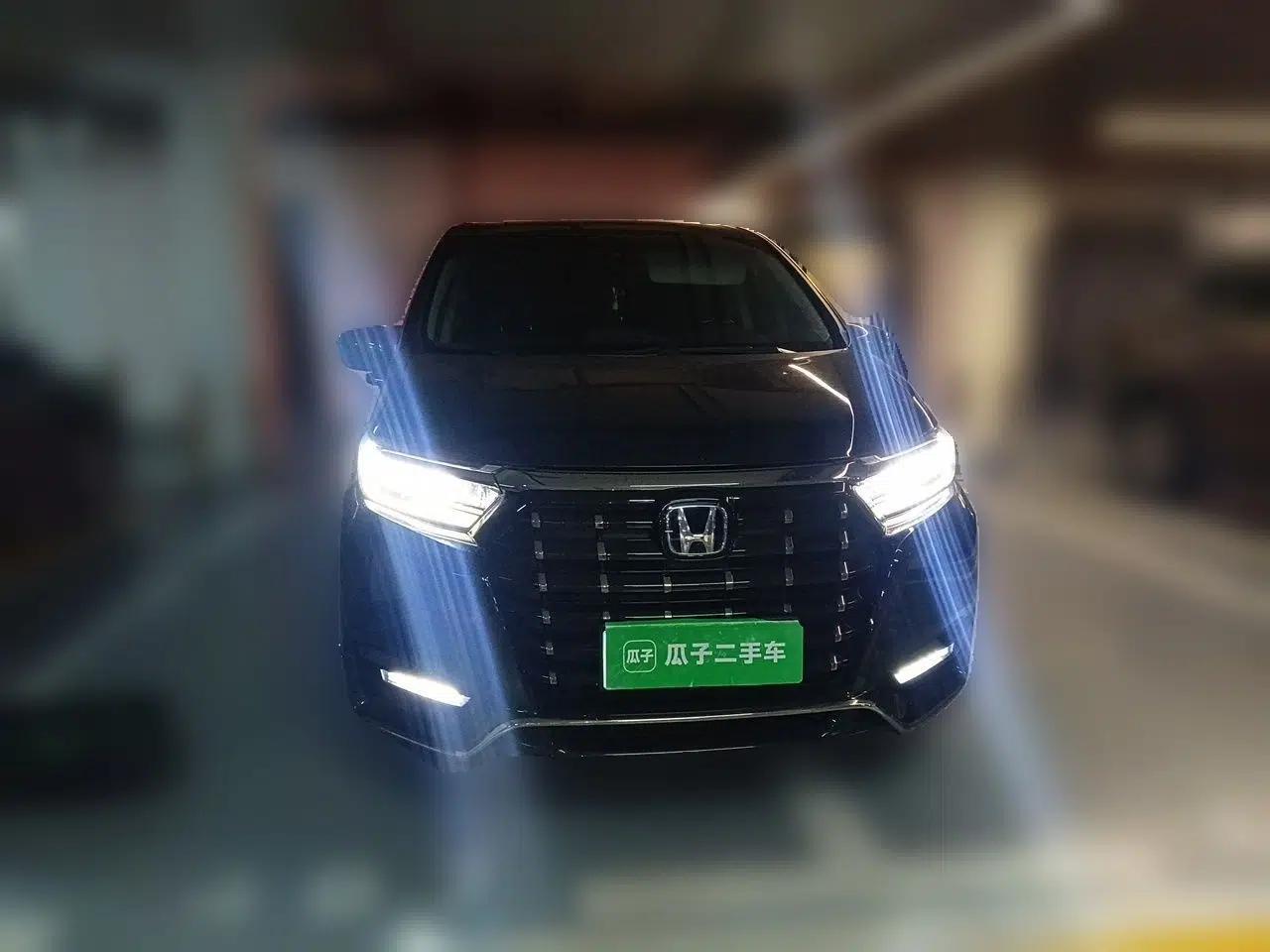 Honda Elysion 2022 2.0L eHEV Luxury Edition — миниатюра 2