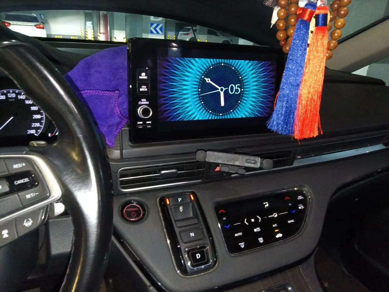 Honda Elysion 2022 2.0L eHEV Luxury Edition — миниатюра 13