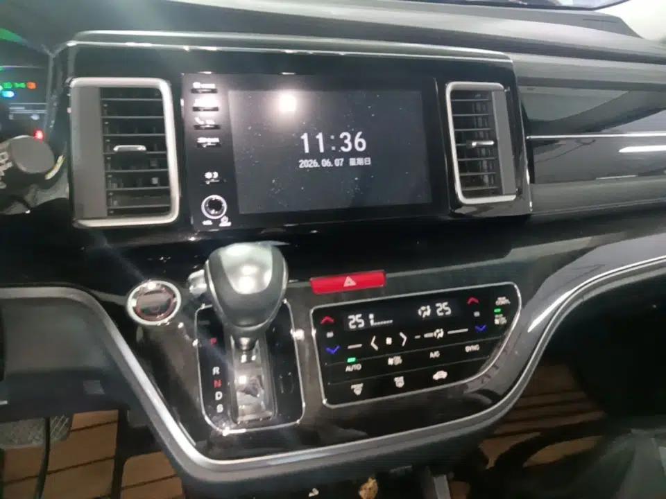 Honda Elysion 2019 2.0L Hybrid Luxury Edition — миниатюра 20