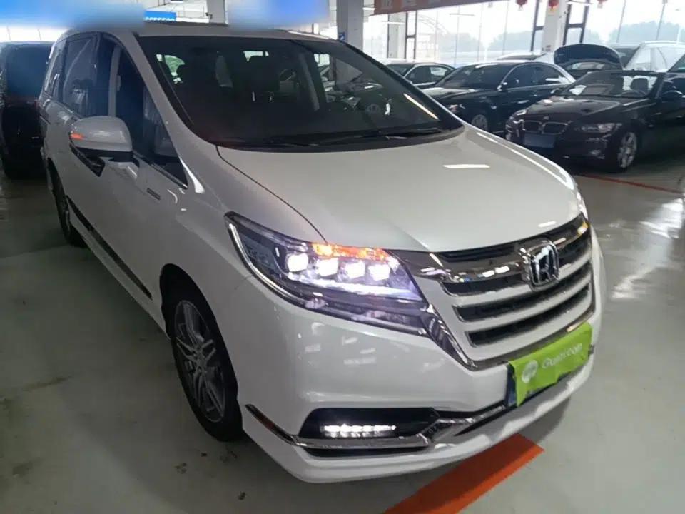 Honda Elysion 2019 2.0L Hybrid Luxury Edition — миниатюра 3