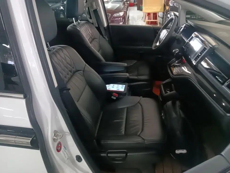 Honda Elysion 2019 2.0L Hybrid Luxury Edition — миниатюра 24