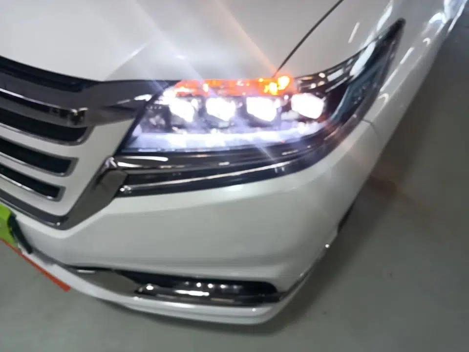 Honda Elysion 2019 2.0L Hybrid Luxury Edition — миниатюра 8