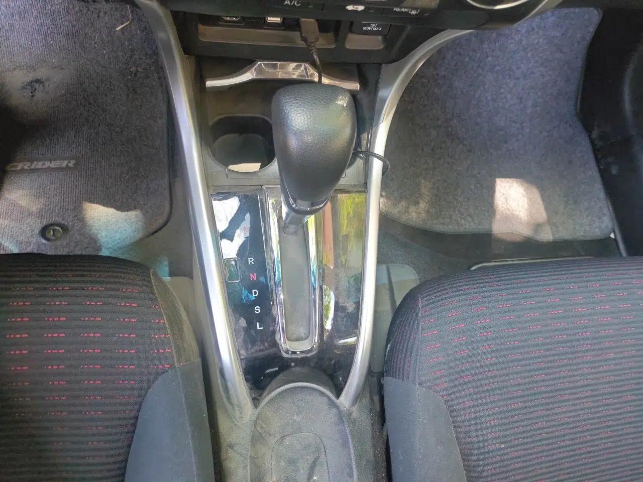 Honda Crider 2016 1.8L CVT Luxury Edition — миниатюра 13