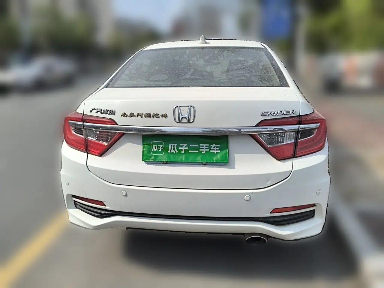 Honda Crider 2015 1.8L automatic luxury edition — миниатюра 5