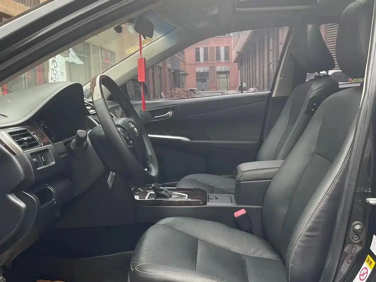 Camry 2016 2.0G 10th Anniversary Leading Edition — миниатюра 9