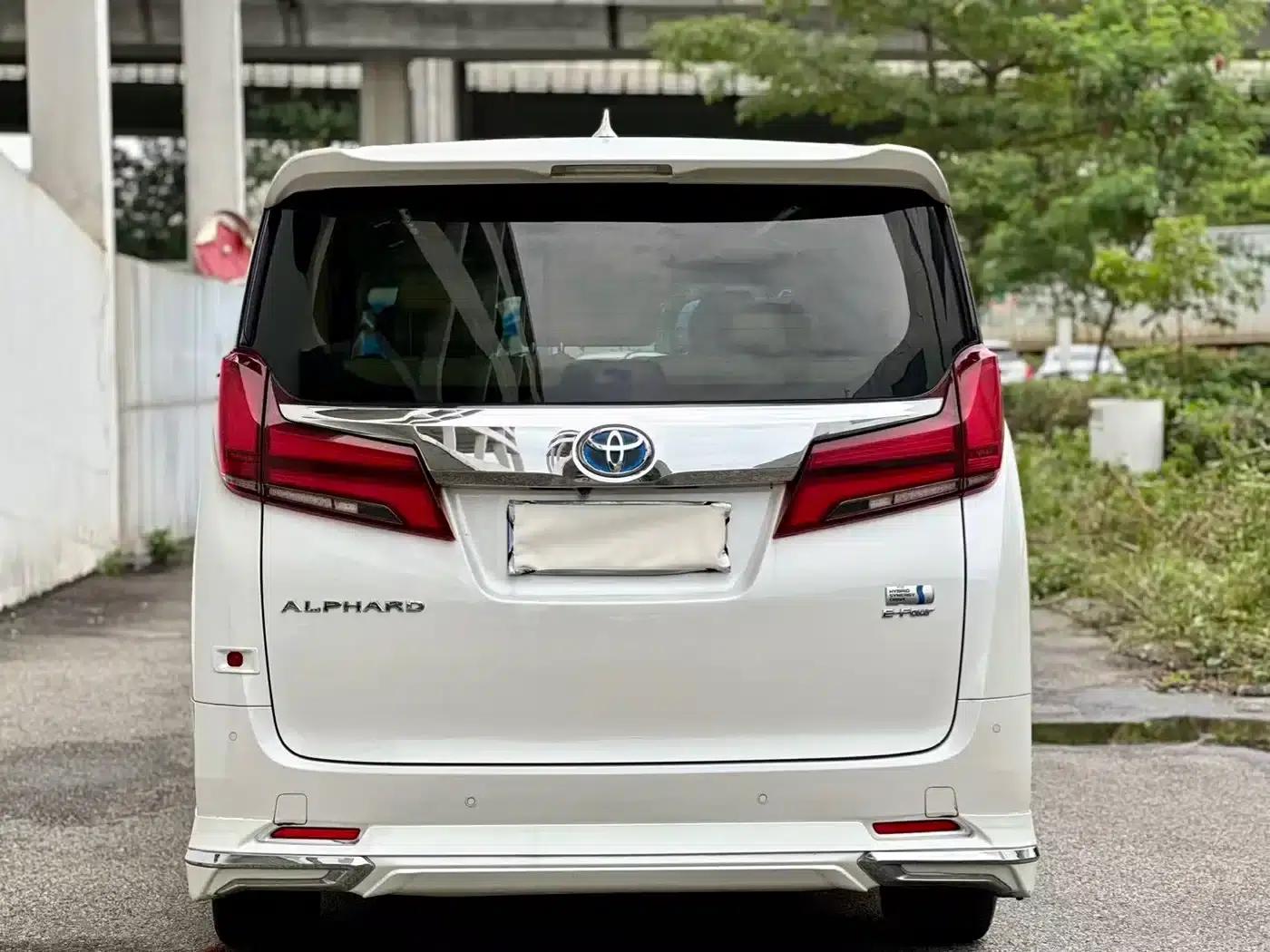 2020 Alphard Hybrid 2.5L Luxury Edition — миниатюра 15