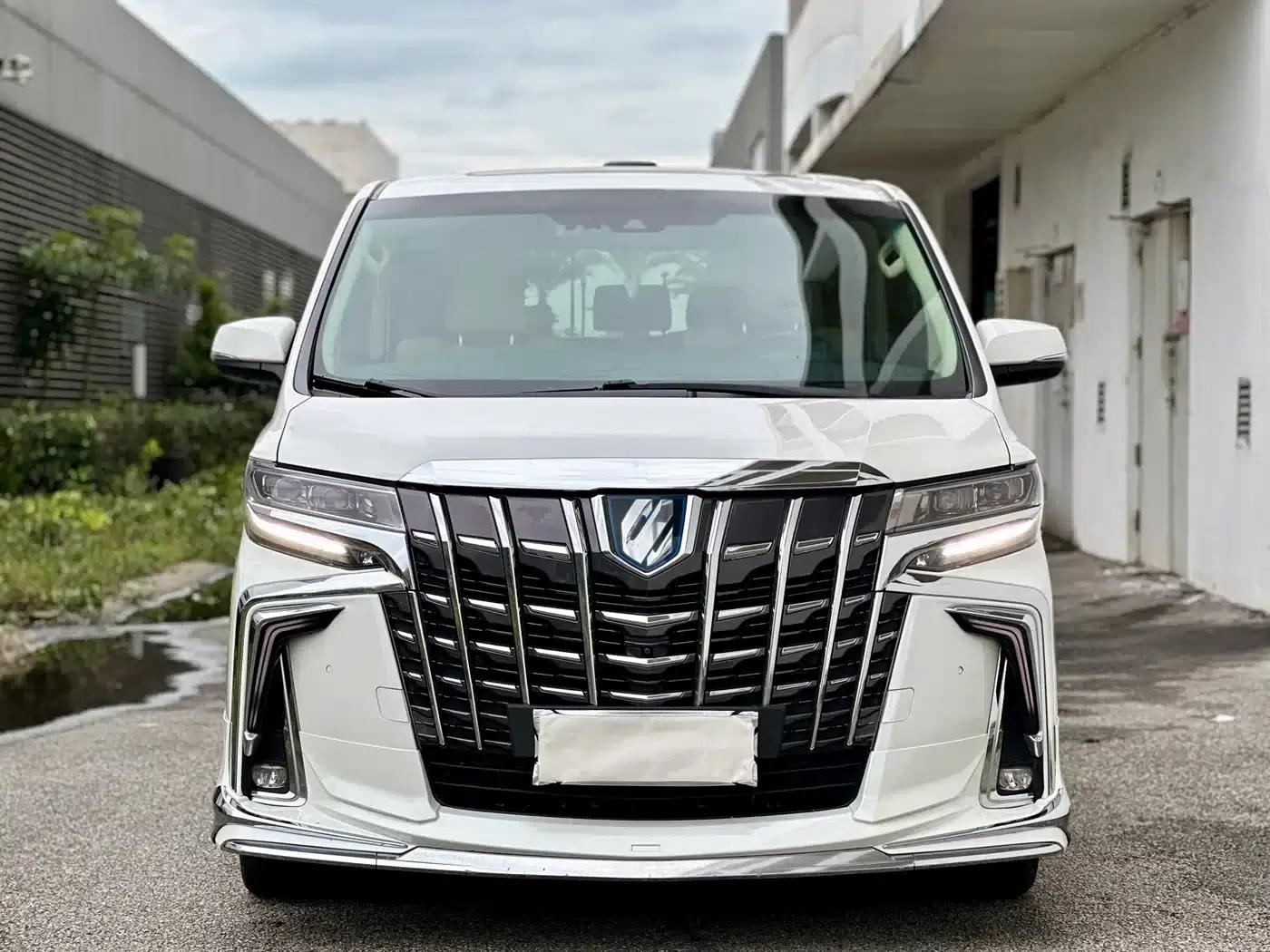 2020 Alphard Hybrid 2.5L Luxury Edition — миниатюра 3
