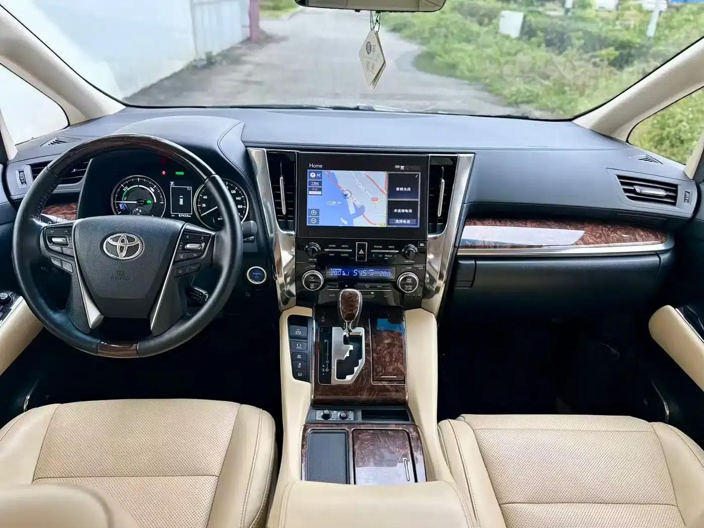 2020 Alphard Hybrid 2.5L Luxury Edition — миниатюра 7