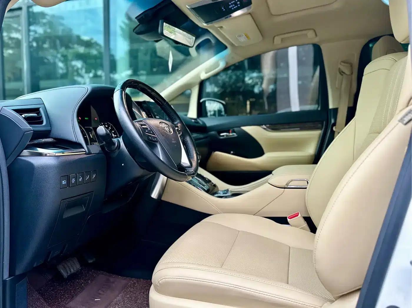 2021 Alphard Hybrid 2.5L Premium Edition — миниатюра 4