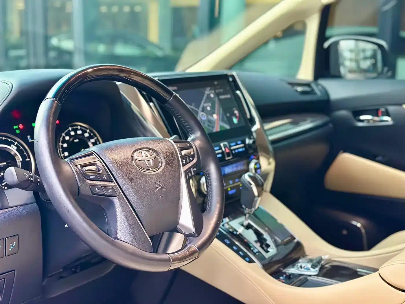 2021 Alphard Hybrid 2.5L Premium Edition — миниатюра 5
