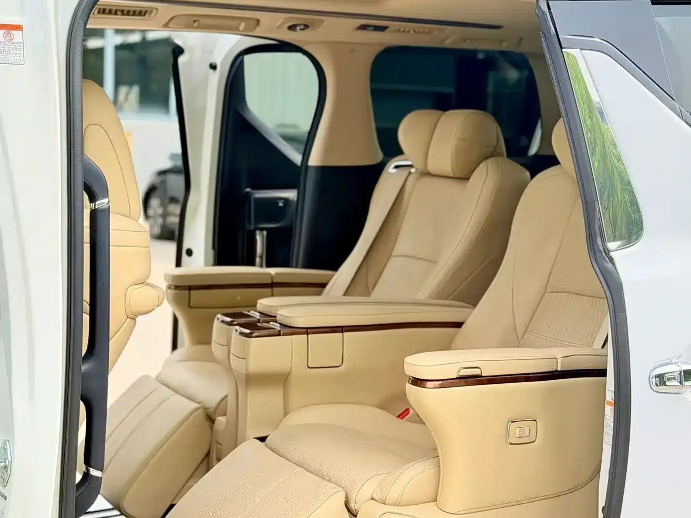 2018 Alphard 3.5L Premium Edition — миниатюра 6