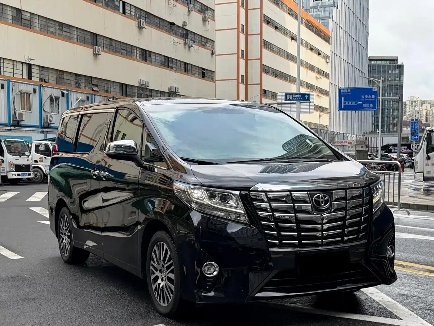 2018 Alphard Facelift 3.5L Premium Edition — миниатюра 3