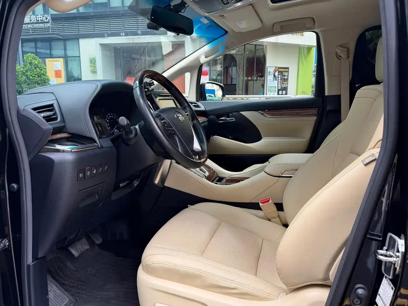 2018 Alphard Facelift 3.5L Premium Edition — миниатюра 4