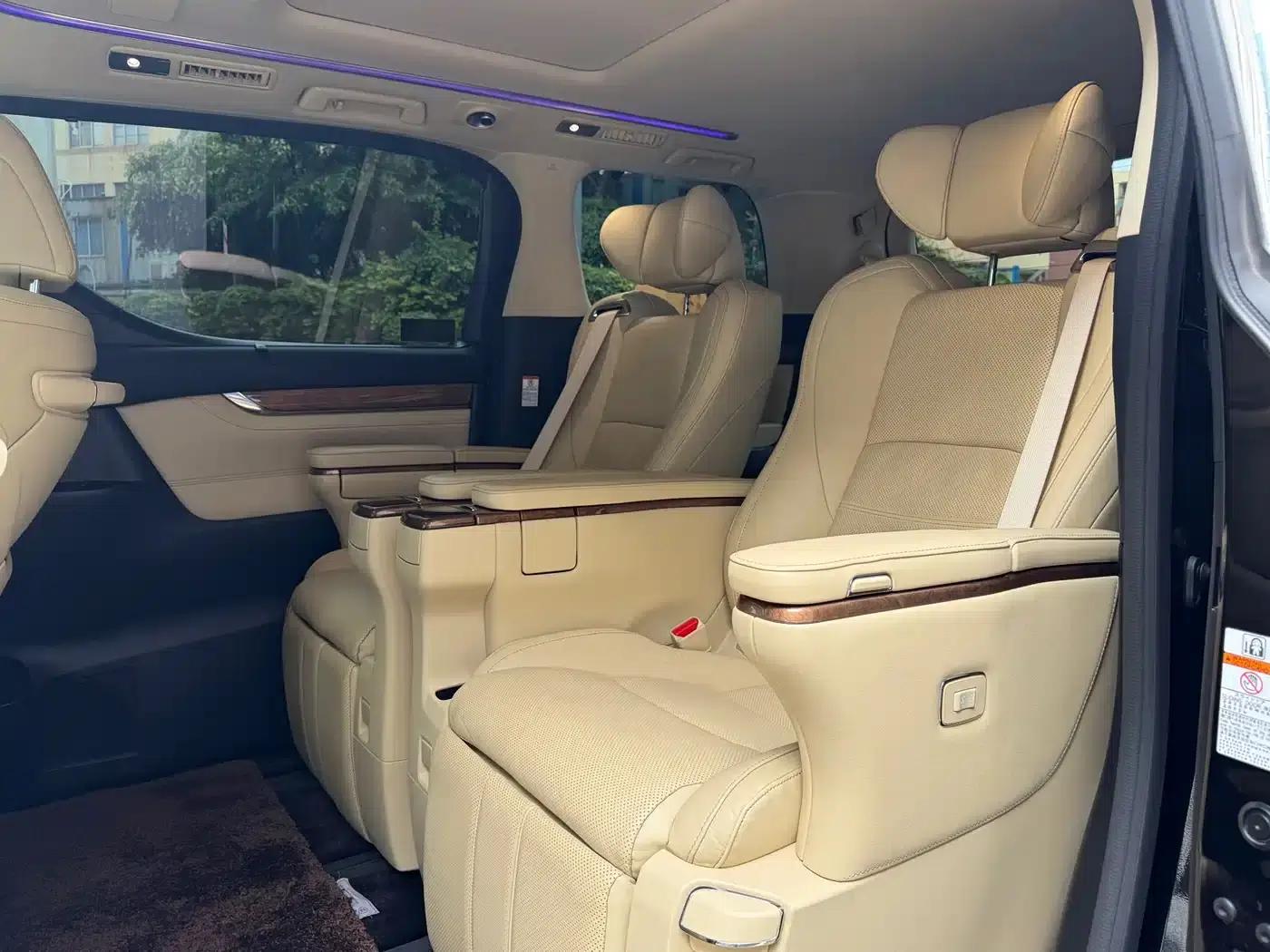 2018 Alphard Facelift 3.5L Premium Edition — миниатюра 5