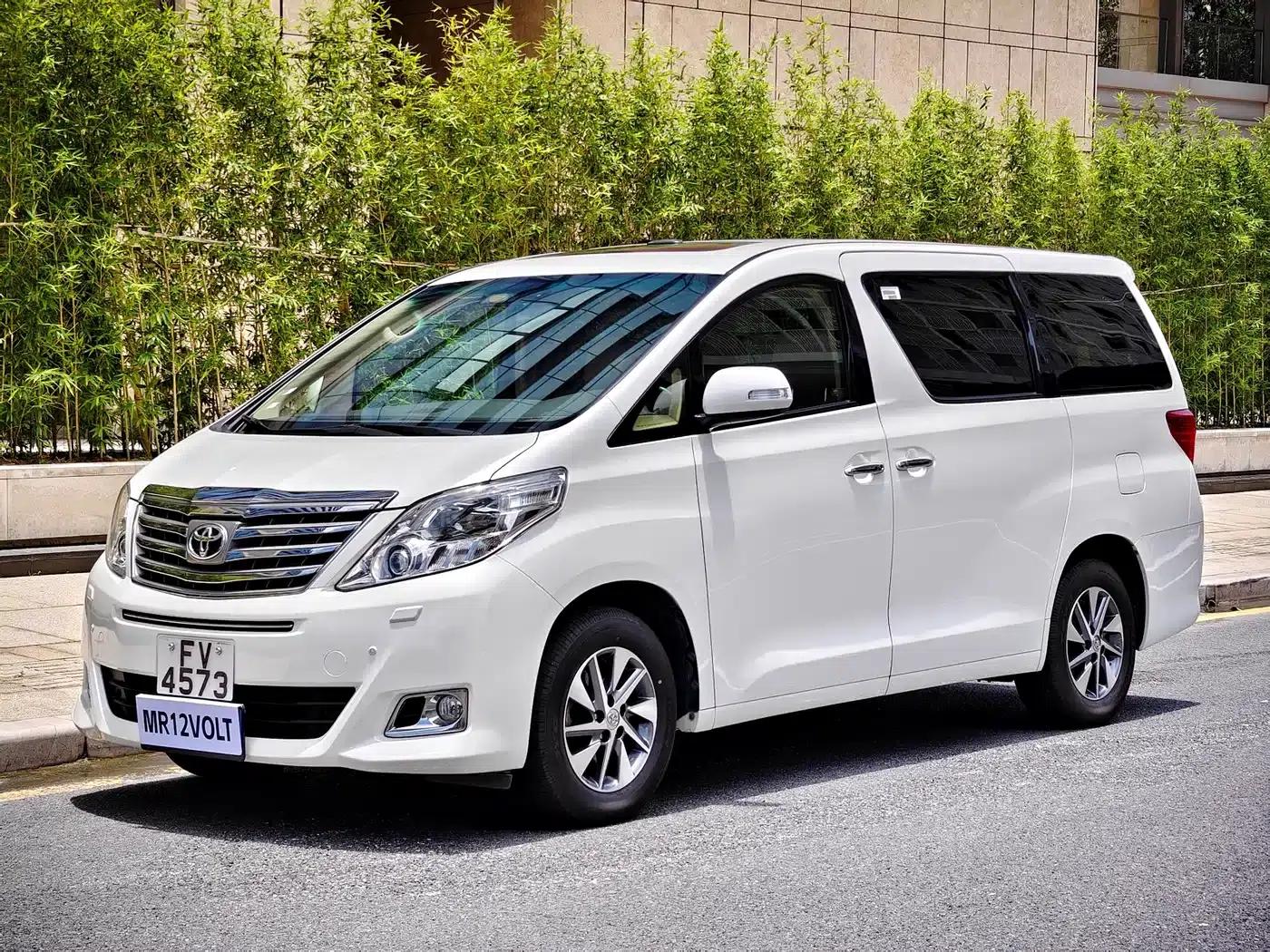 2012 Alphard 3.5L Luxury Edition — миниатюра 1