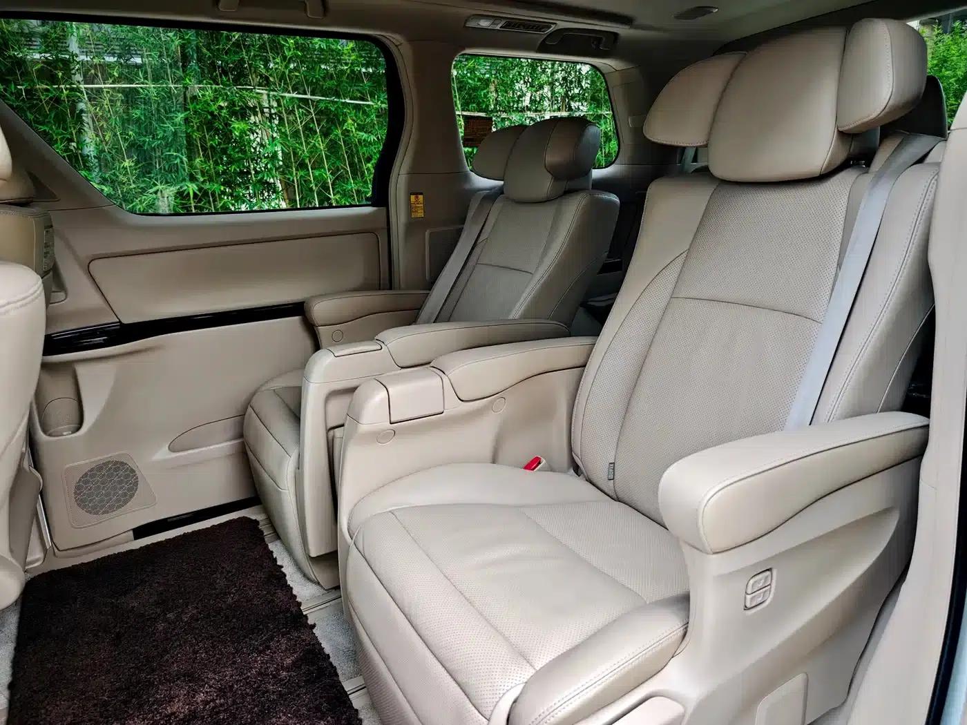 2012 Alphard 3.5L Luxury Edition — миниатюра 14