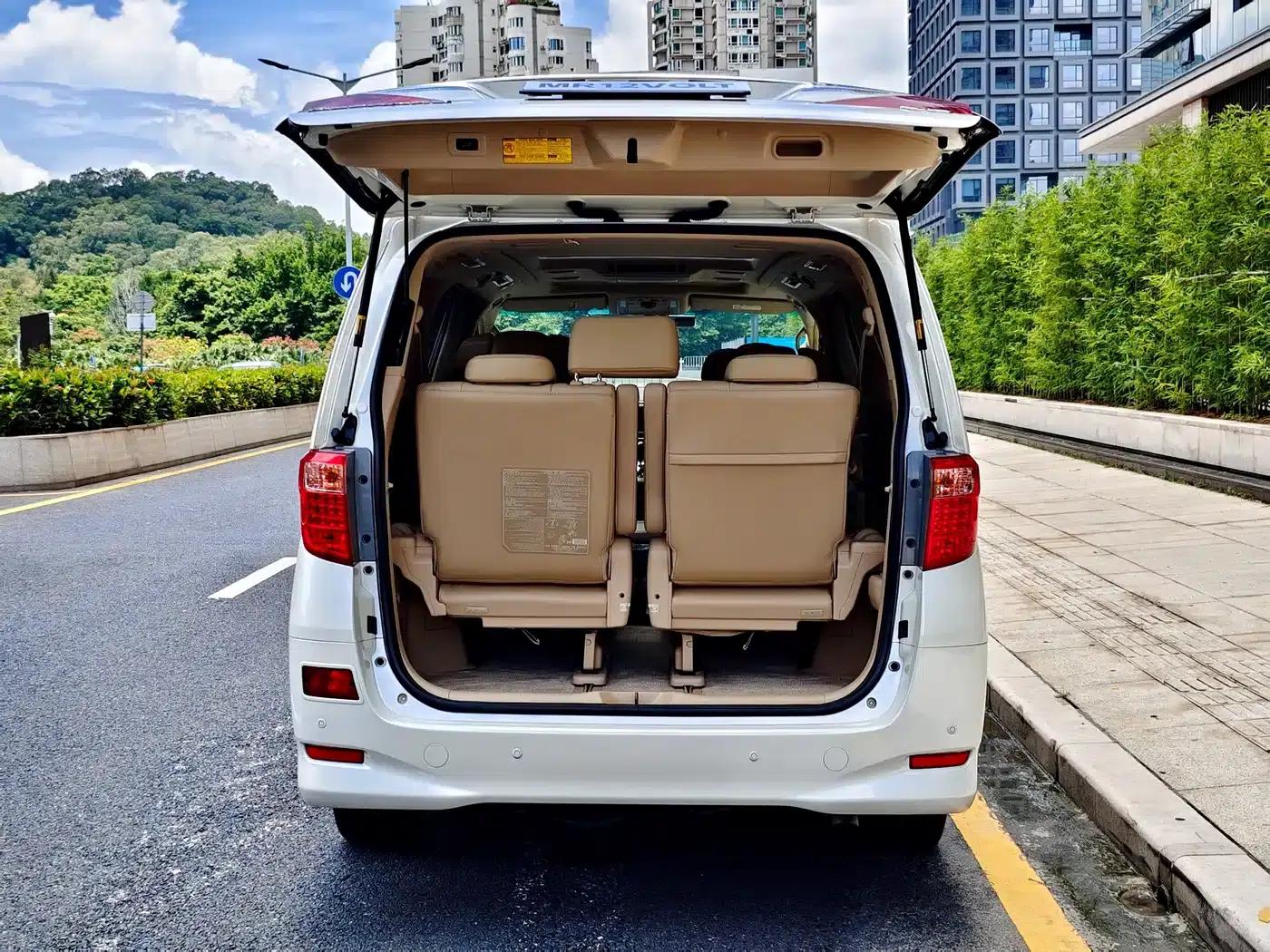 2012 Alphard 3.5L Luxury Edition — миниатюра 7