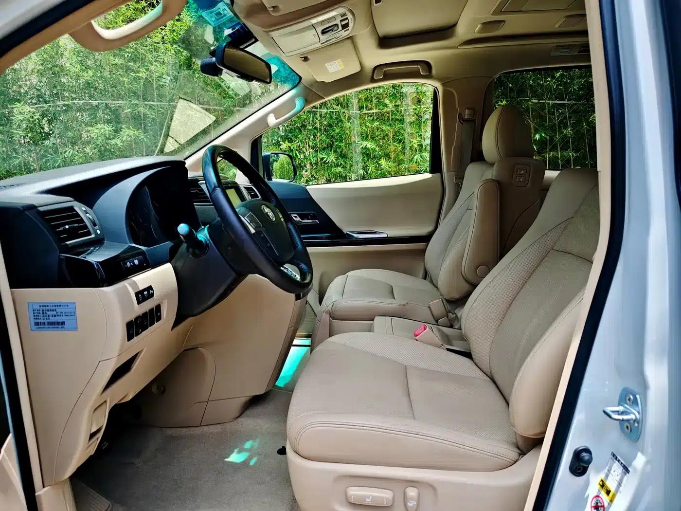 2012 Alphard 3.5L Luxury Edition — миниатюра 8