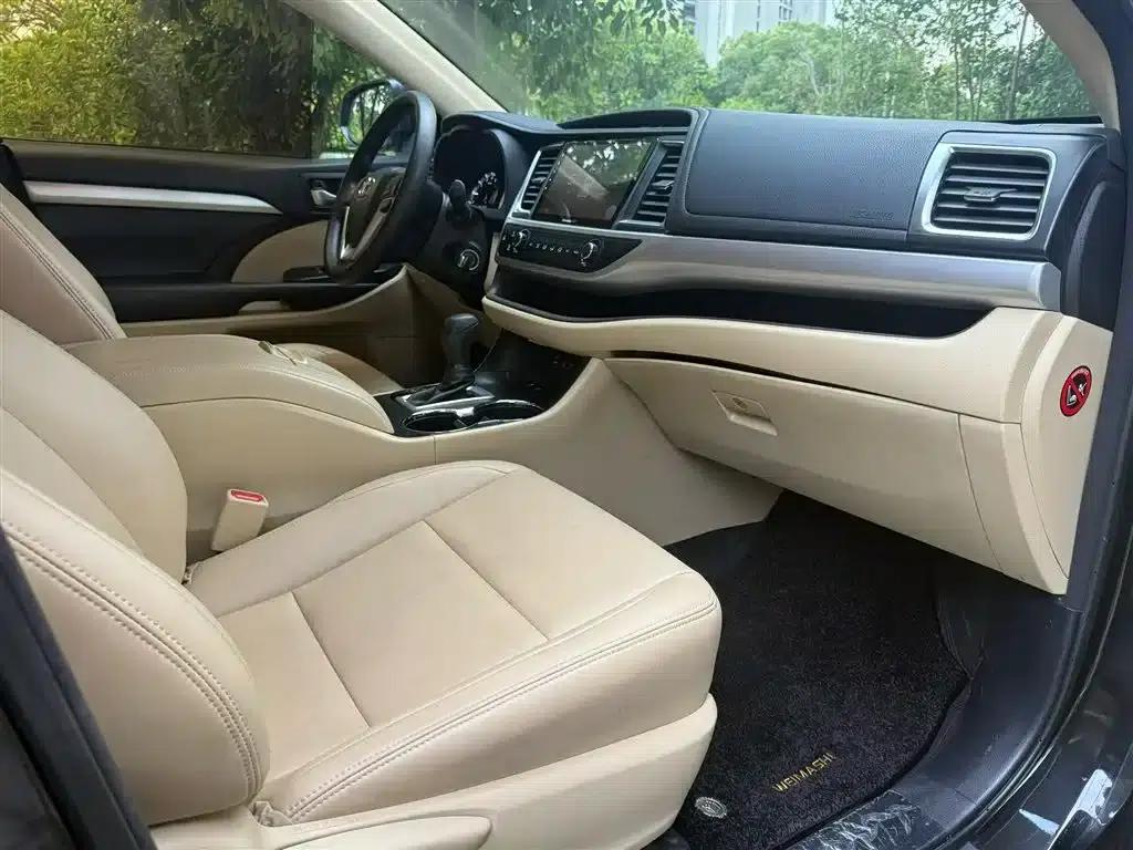 2018 Toyota Highlander 2.0T 2WD Elite Edition 5-seater (China VI Emission Standard) — миниатюра 24