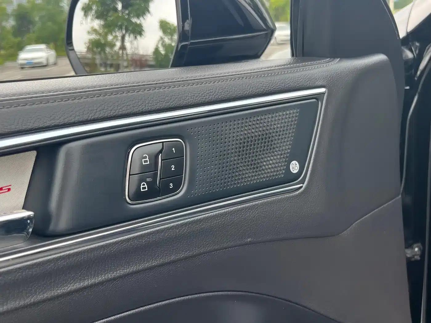 2019 Taurus EcoBoost 245 Premium Edition — миниатюра 11
