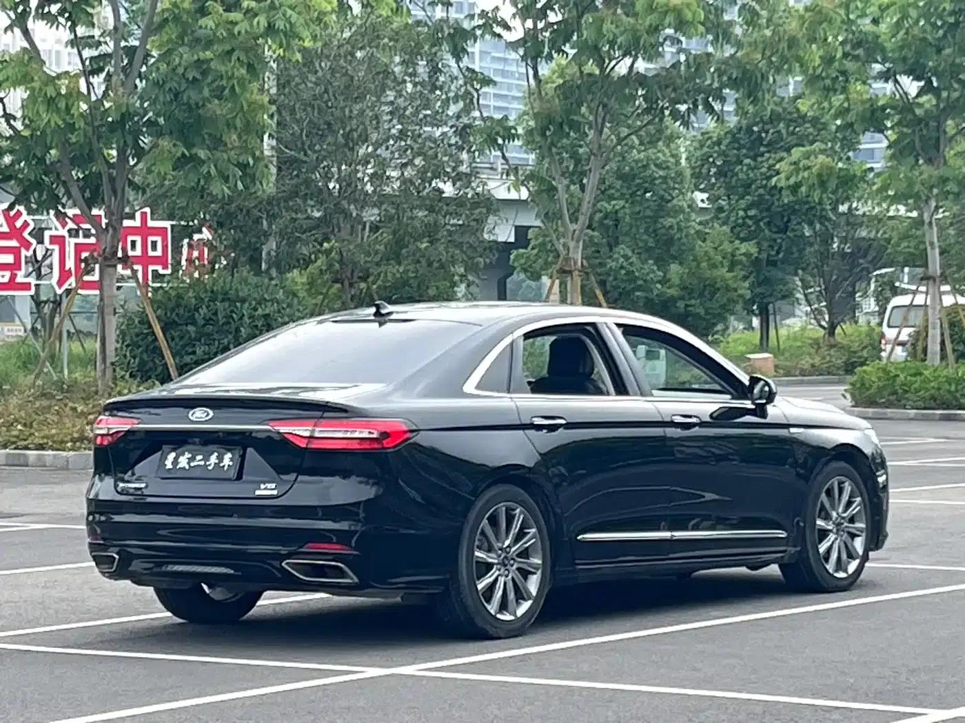2019 Taurus EcoBoost 245 Premium Edition — миниатюра 15