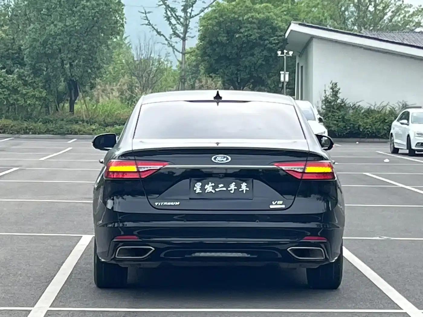2019 Taurus EcoBoost 245 Premium Edition — миниатюра 16