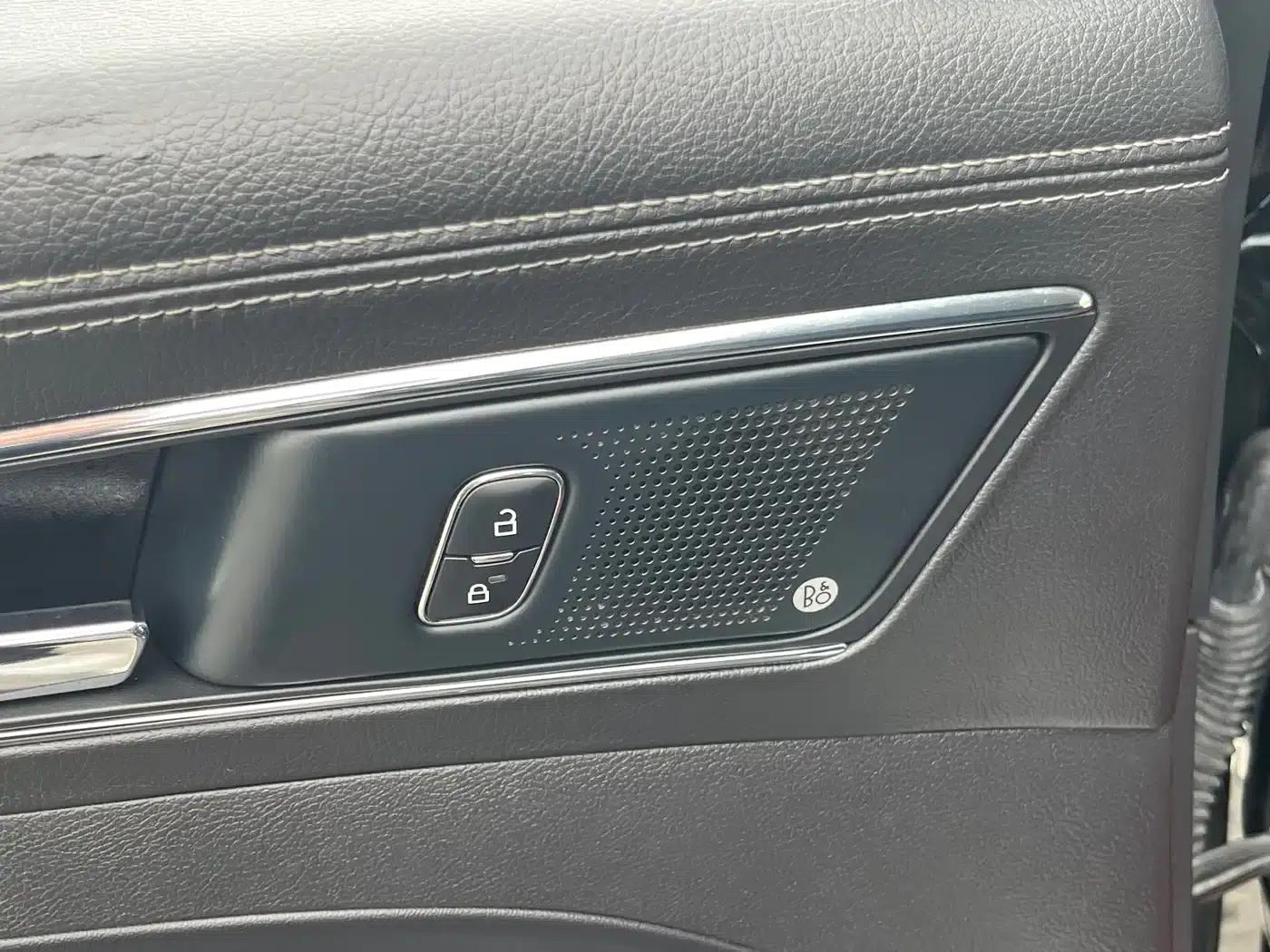 2019 Taurus EcoBoost 245 Premium Edition — миниатюра 8