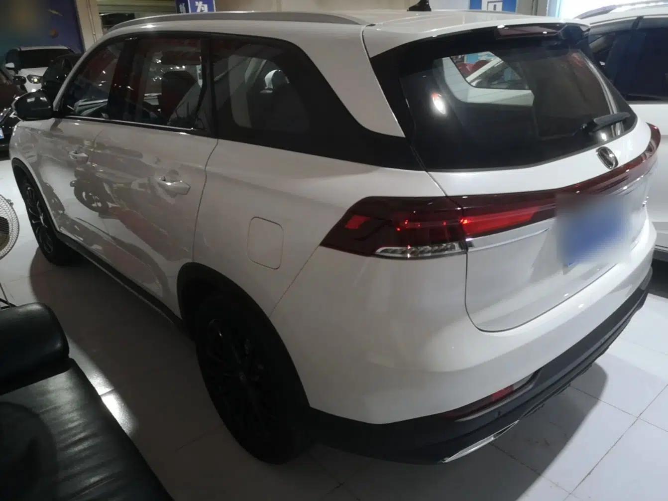 CHANGAN CS75 2026 Model PRO 1.5T DCT Prestige 7-Seater — миниатюра 4