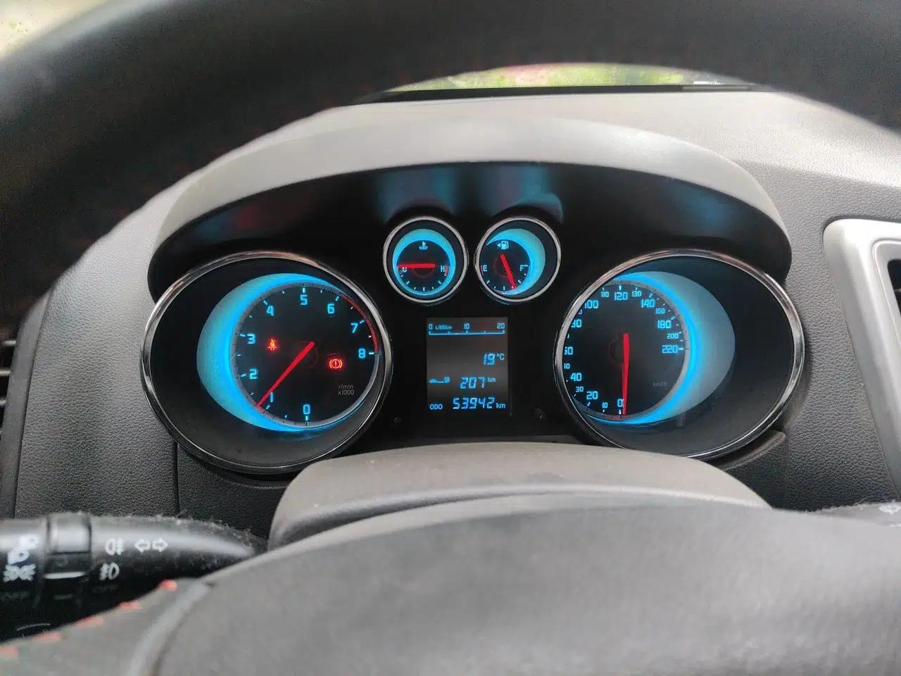CHANGAN CS35 2015 1.6L Manual Luxury Model China V Standard — миниатюра 11