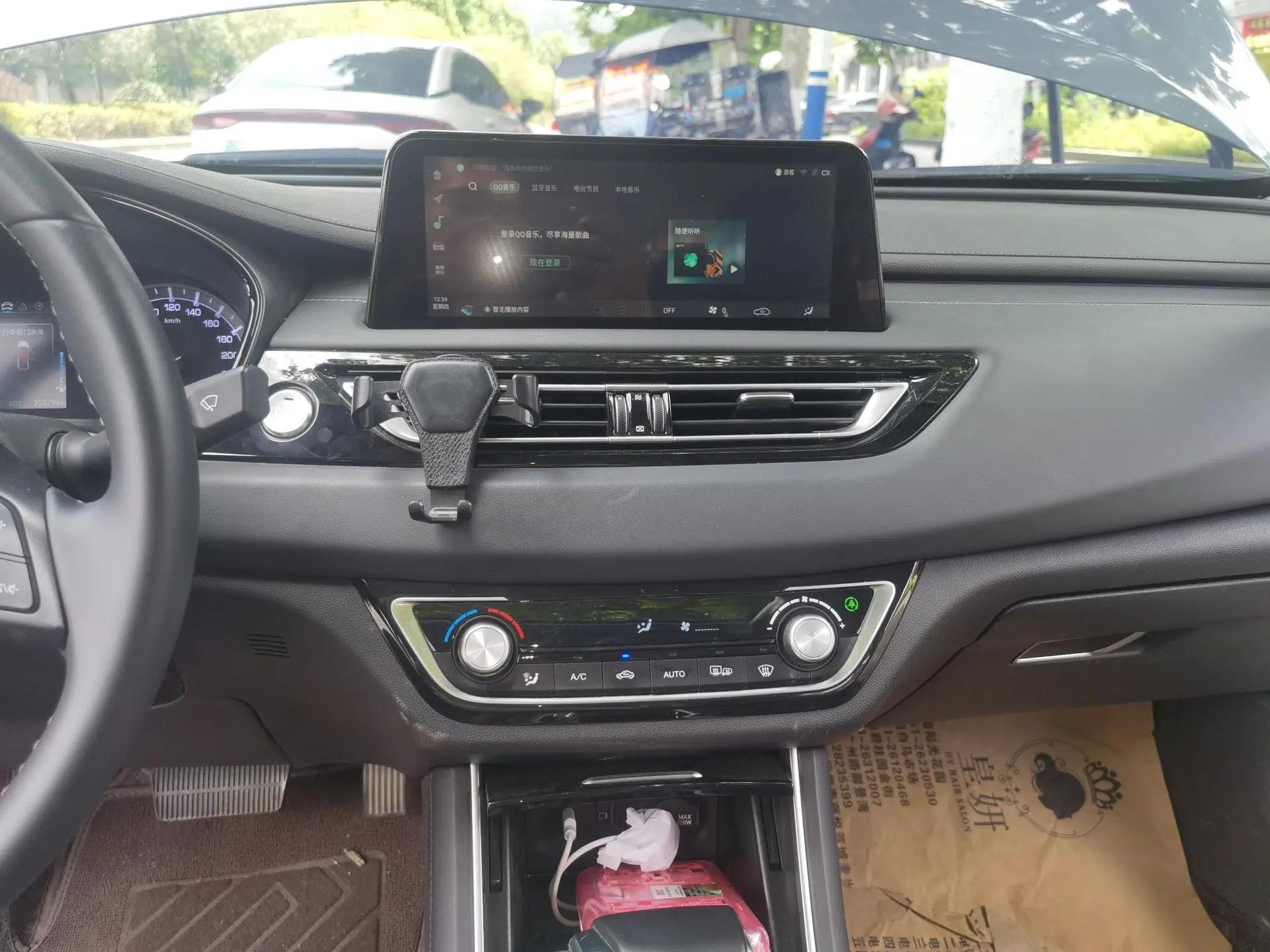CHANGAN Ruicheng CC 2022 Blue Whale Edition 1.5T DCT Luxury Model — миниатюра 13