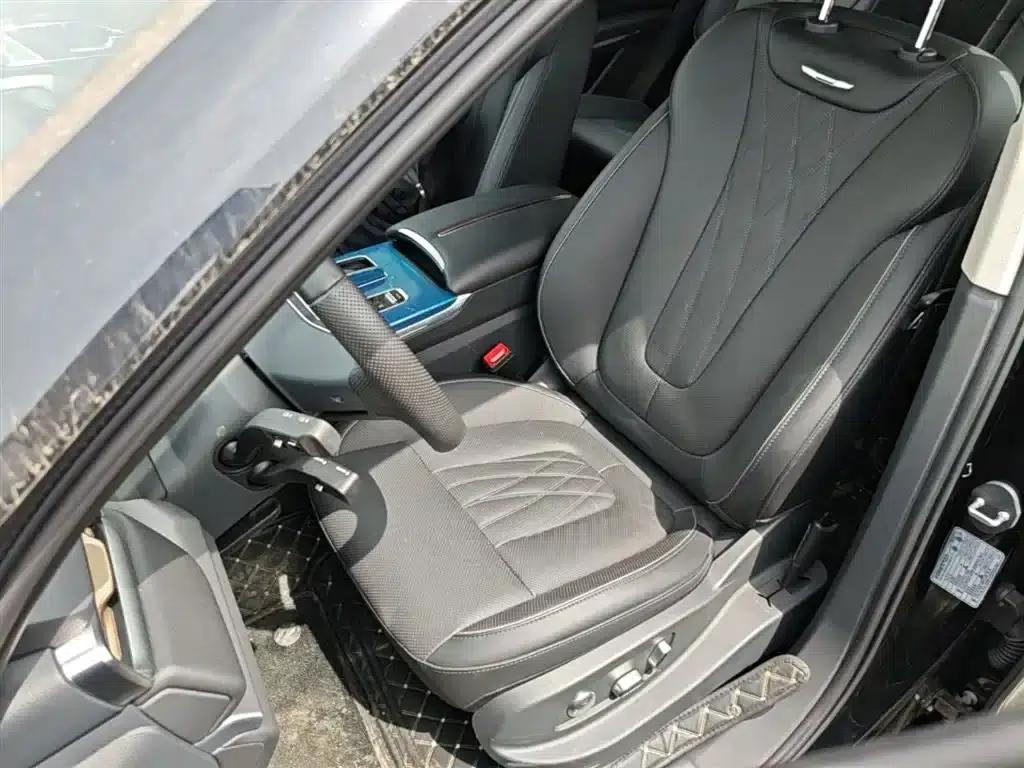 Hongqi HS7 PHEV 2024 2.0T PHEV 4WD Flagship Edition 6-seater — миниатюра 15