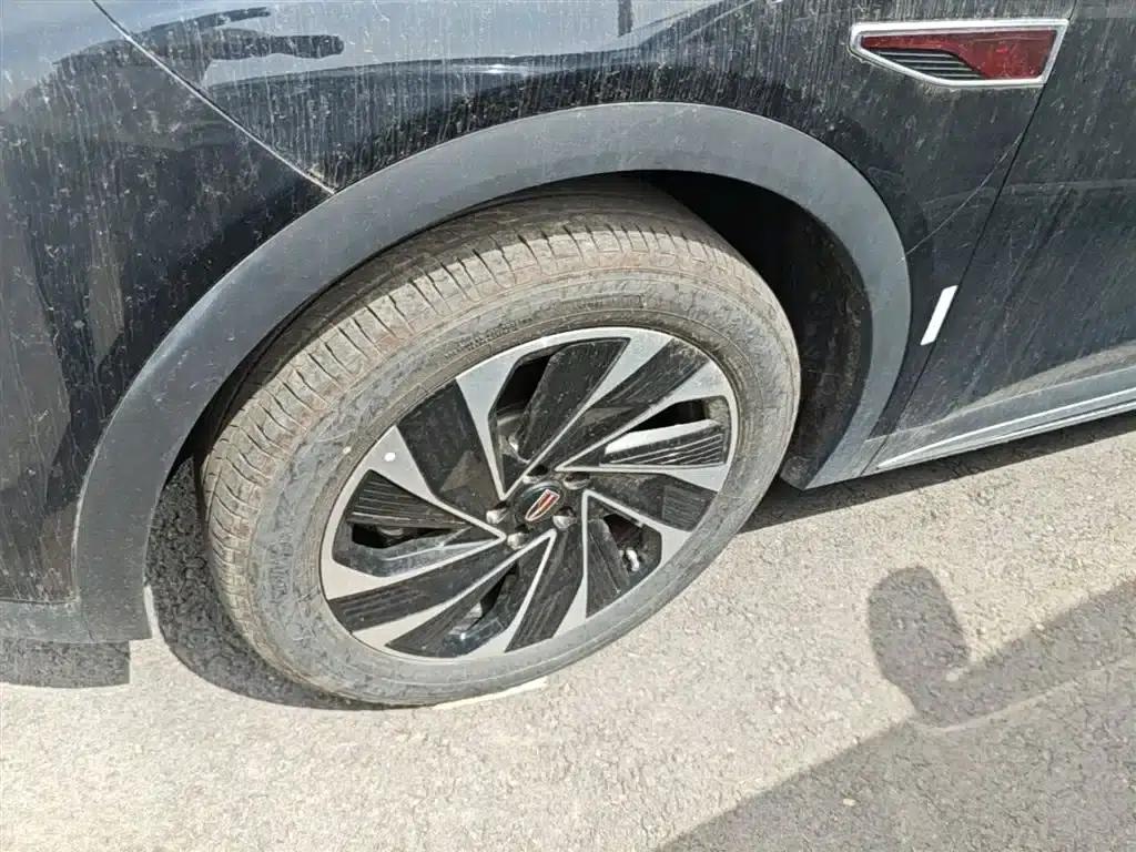 Hongqi HS7 PHEV 2024 2.0T PHEV 4WD Flagship Edition 6-seater — миниатюра 23