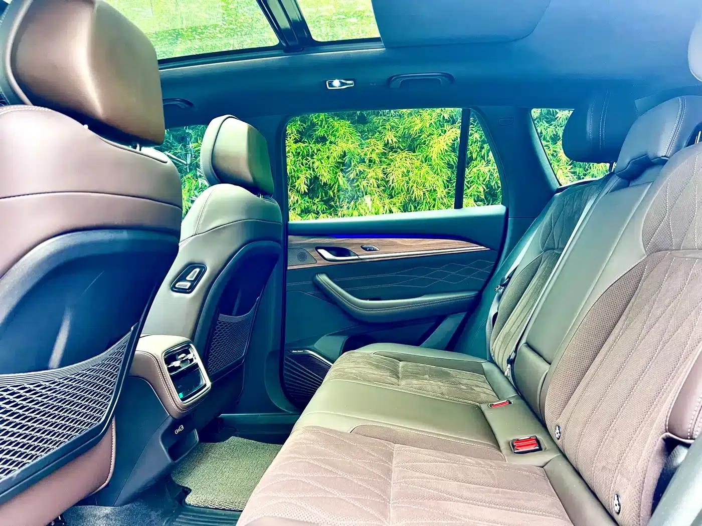 Geely Xingyue L 2026 Model Oriental Radiance 2.0TD Automatic Star Edition — миниатюра 11