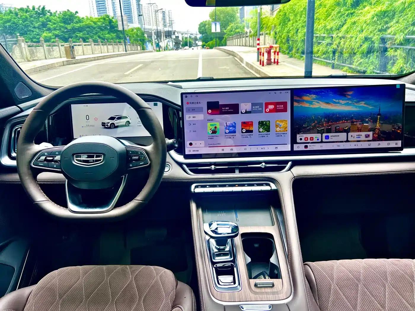 Geely Xingyue L 2026 Model Oriental Radiance 2.0TD Automatic Star Edition — миниатюра 12