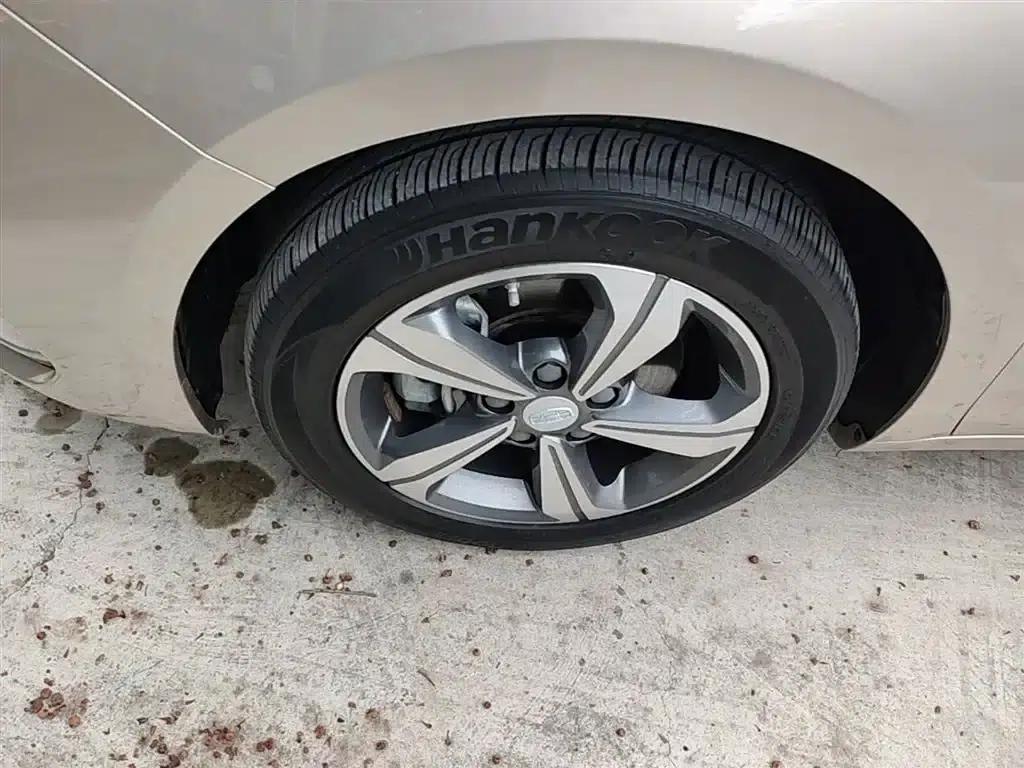 Geely Emgrand GL 2018 1.4T Manual Elite Smart Connect Edition — миниатюра 23