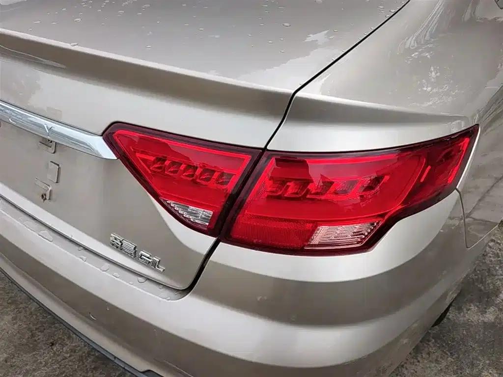 Geely Emgrand GL 2018 1.4T Manual Elite Smart Connect Edition — миниатюра 8