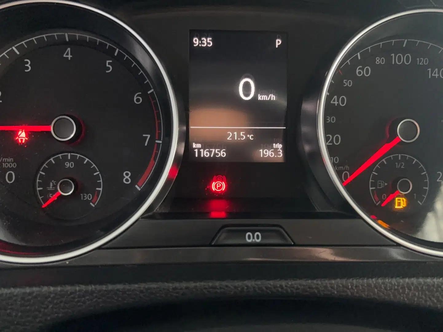 Volkswagen Golf 2017 230TSI Automatic Comfort Edition – Celebrating Milestone of One Million Units — миниатюра 7