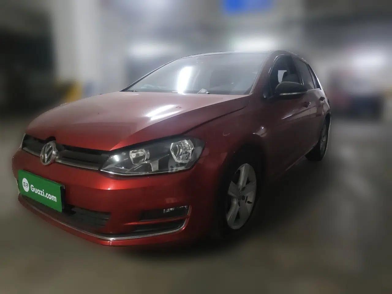 Volkswagen Golf 2017 1.6L Automatic Comfort Million-Vehicle Anniversary Edition — миниатюра 1