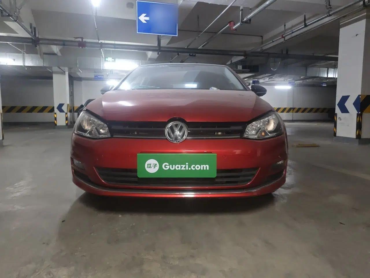 Volkswagen Golf 2017 1.6L Automatic Comfort Million-Vehicle Anniversary Edition — миниатюра 2